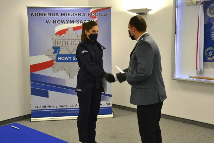 Szeregi sądeckiej jednostki zasiliła młoda Policjantka