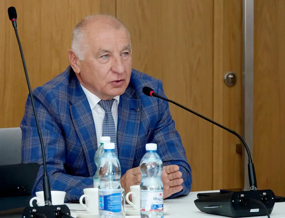 Ekspresowa sesja Rady Powiatu Nowosądeckiego