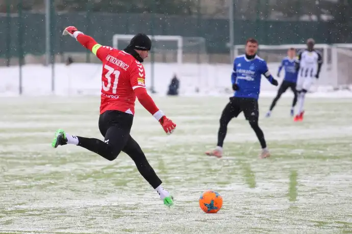 Pierwszy sparing w okresie przygotowawczym zakończony zwycięstwem Ruchu Chorzów