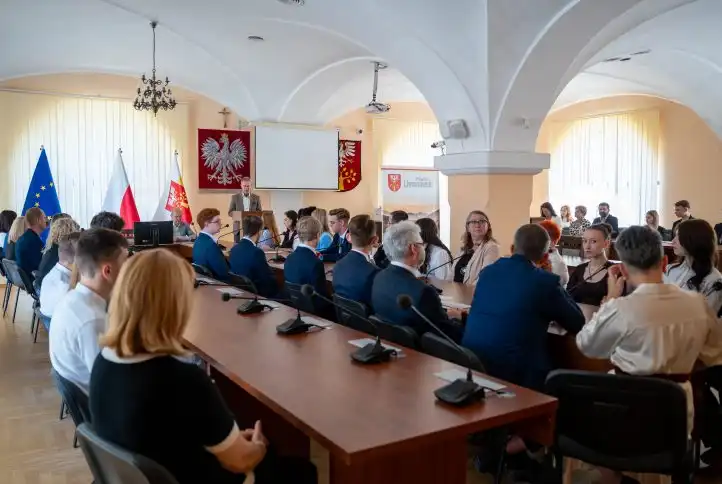Sukcesy młodych talentów z powiatu limanowskiego. Uroczyste wręczenie nagród dla olimpijczyków