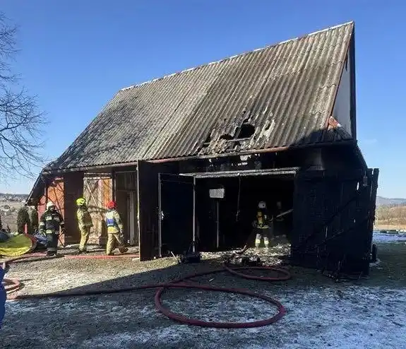 Pożar budynku gospodarczego w Kasinie Wielkiej