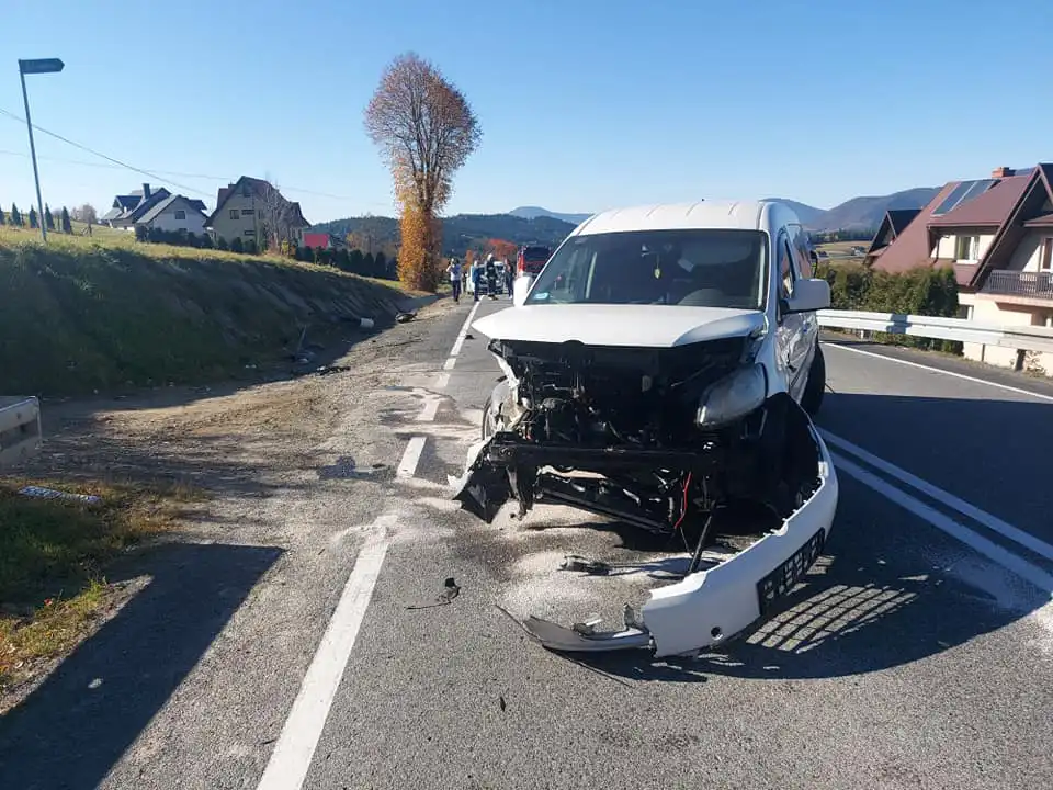 Wypadek na DK28 w Kasinie Wielkiej