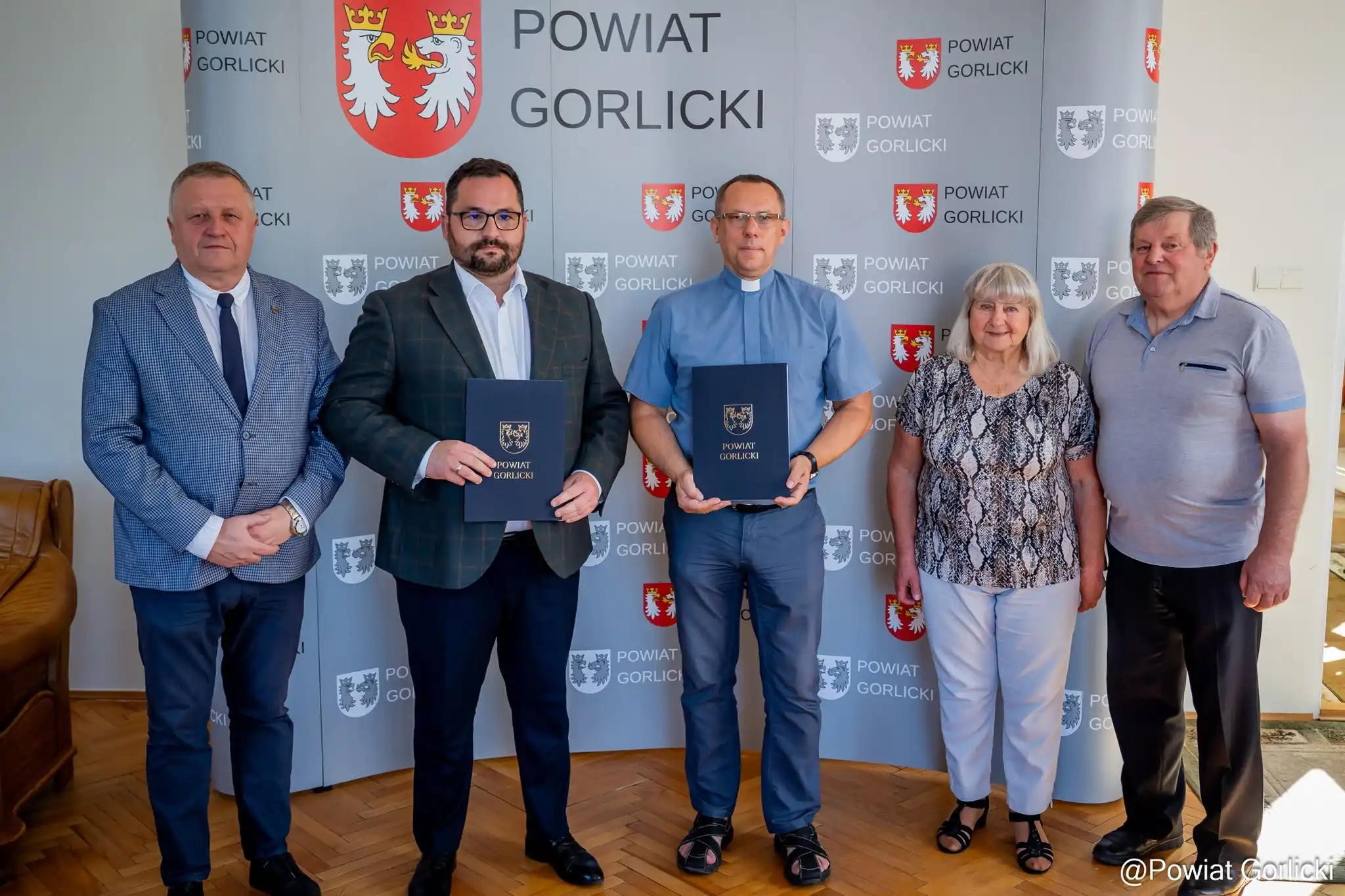 Powiat Gorlicki inwestuje w dziedzictwo:.100 tys. zł na ratowanie zabytków