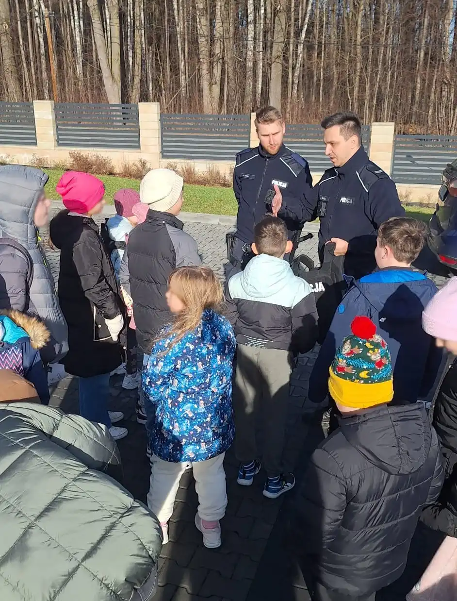 Bezpieczne stoki i drogi. Ferie na Sądecczyźnie pod okiem Policji