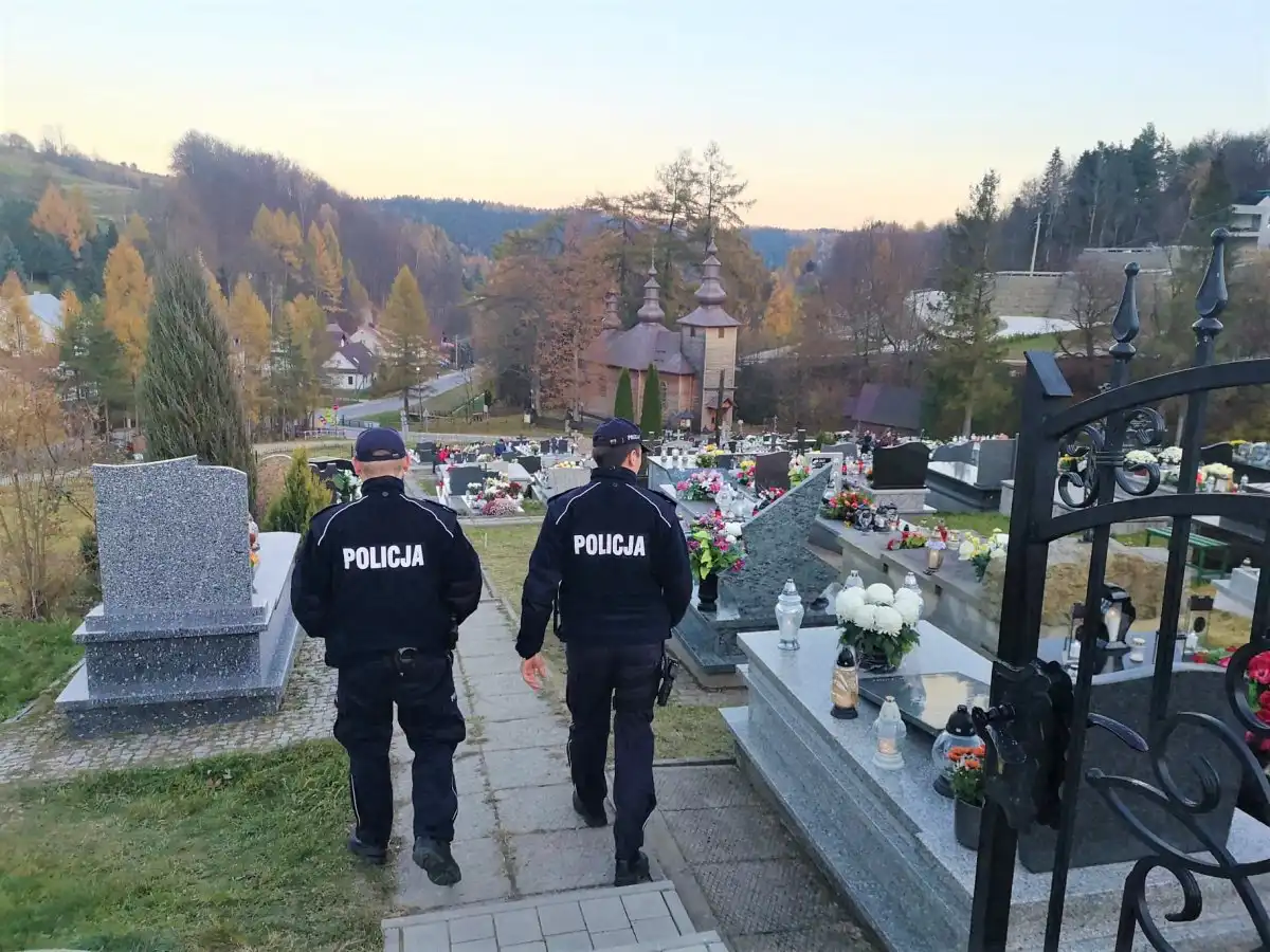 Finał akcji "Znicz" na Sądecczyźnie. Nie obyło się bez kolizji i ofiar śmiertelnych
