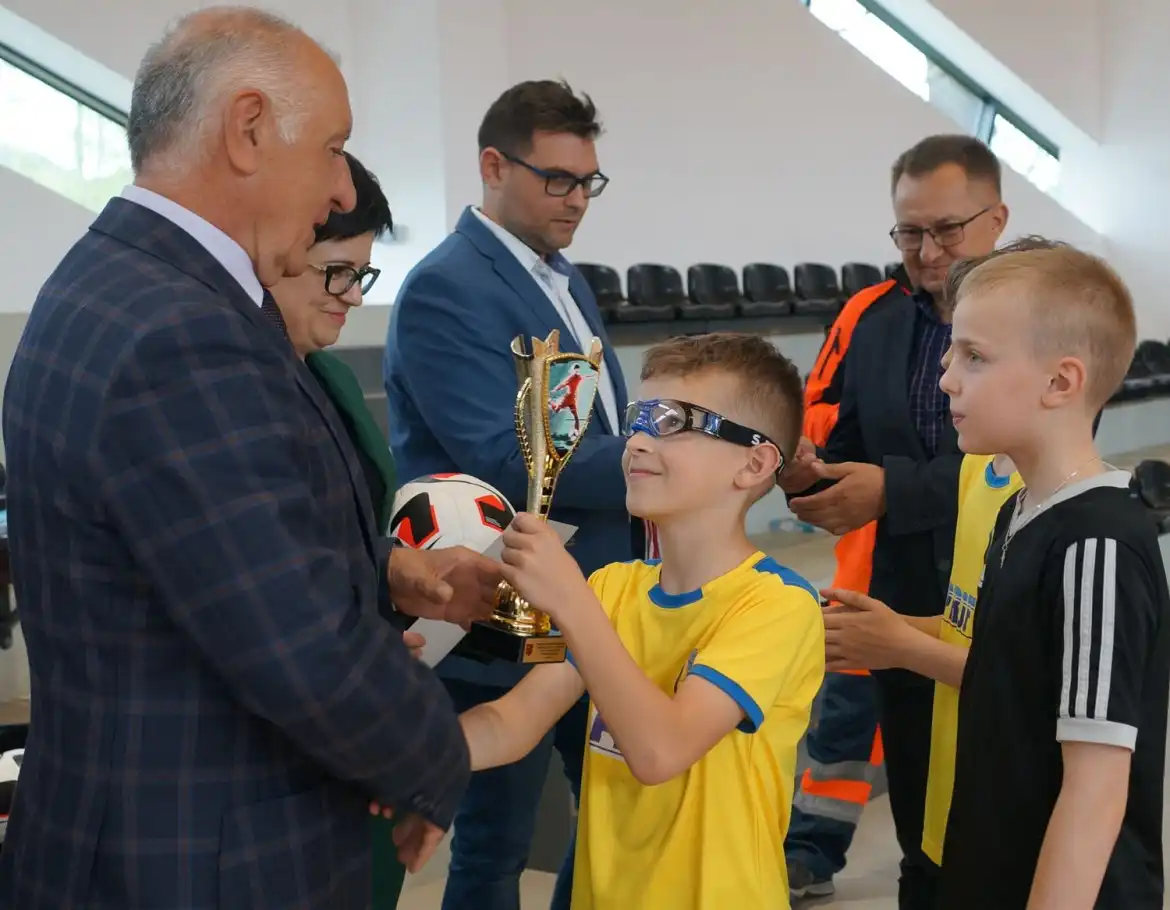 Młodzi piłkarze walczyli o Puchar Starosty Nowosądeckiego