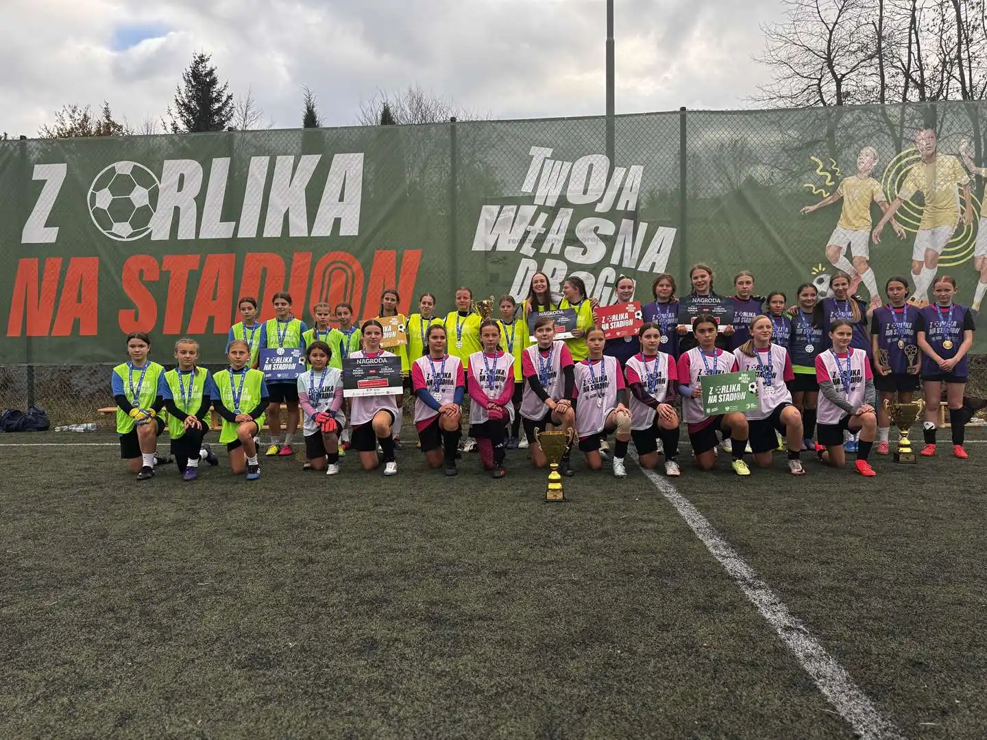 Młode talenty na orlikach. Finały Wojewódzkie Turnieju 'Z Orlika na Stadion' w Limanowej