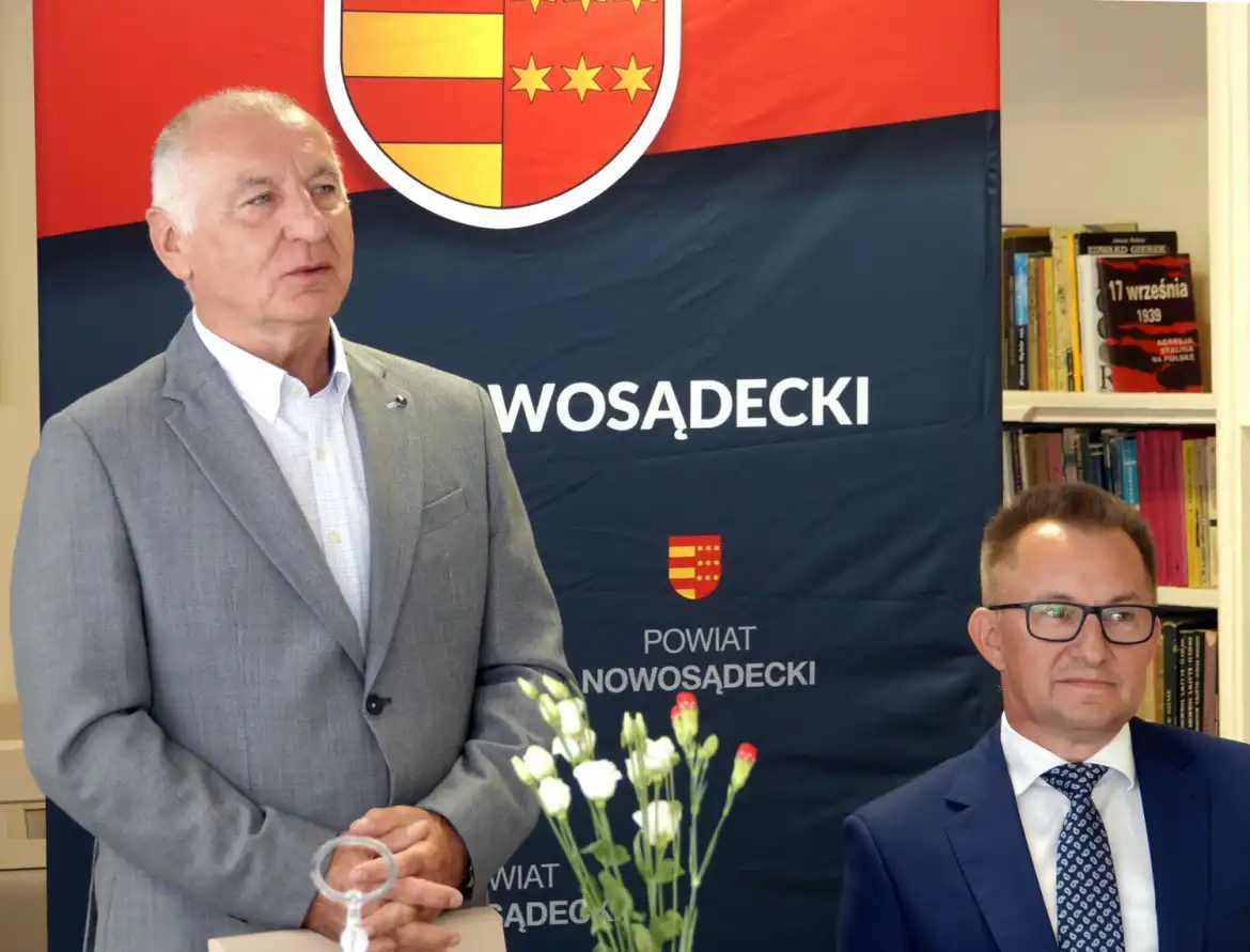 Starosta nowosądecki wręczył nominacje dla nauczycieli