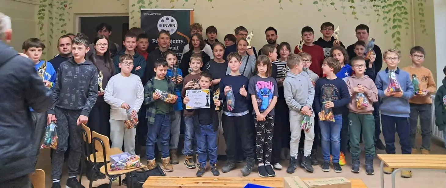 Pasjonaci królewskiej gry opanowali Tymbark