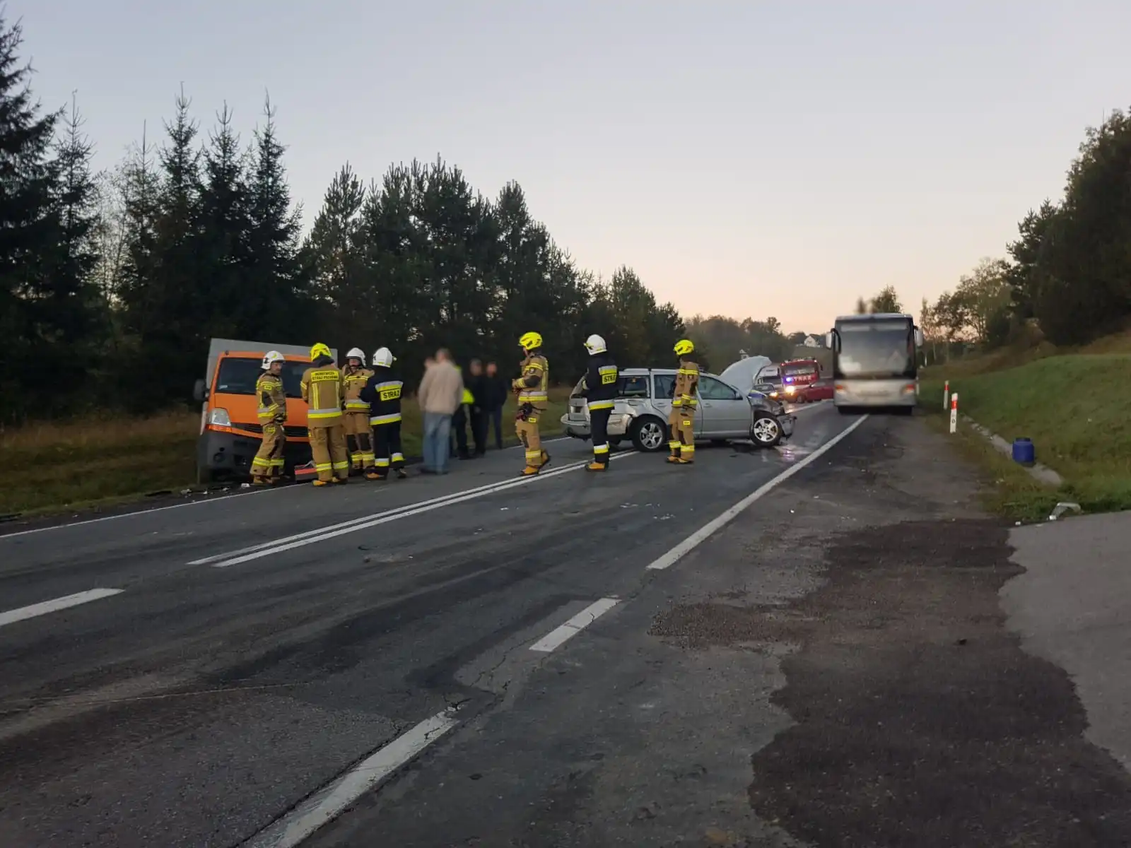 Wypadek na DK28 w Starej Wsi