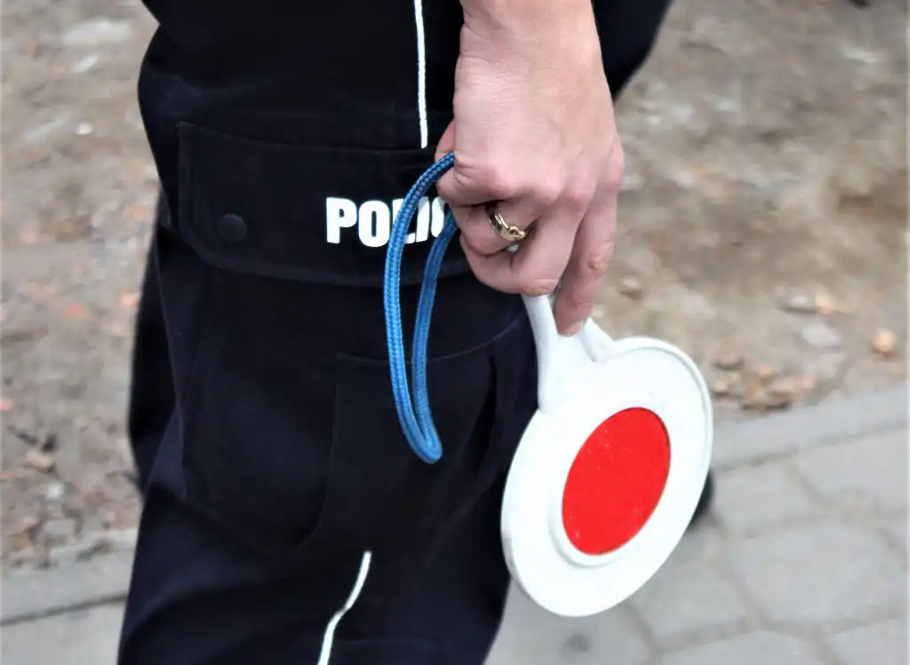 Świniarsko: Nietrzeźwy motocyklista bez uprawnień uciekał przed policjantami