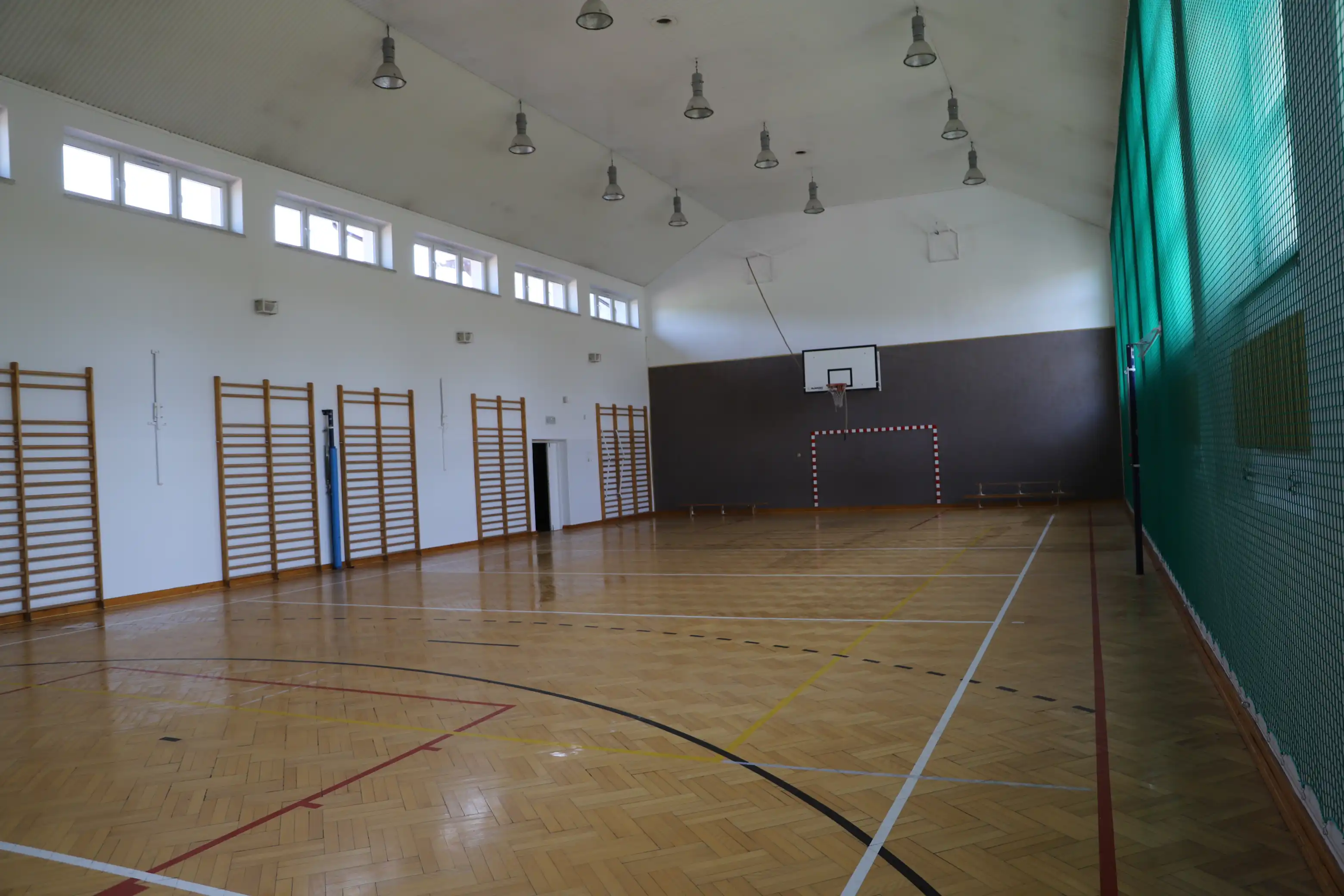 Gmina Limanowa: Zakończyła się modernizacja sal gimnastycznych w trzech szkołach