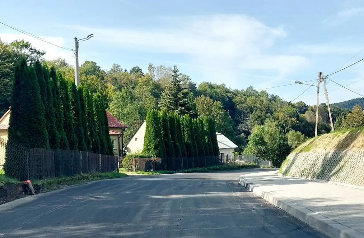 Dobiega końca ponad 5-letnia kadencja samorządów. Co udało się zrealizować na terenie Gmin: Kamionka Wielka, Łabowa i Nawojowa?