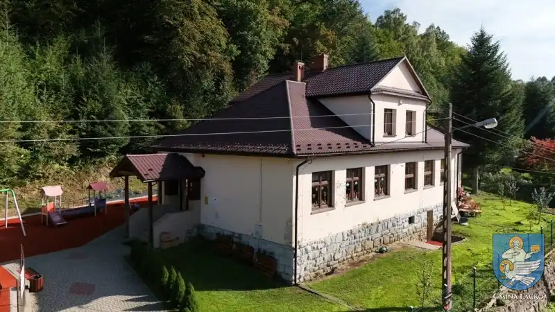 Gmina Łącko z dofinansowaniem na termomodernizację kolejnych szkół