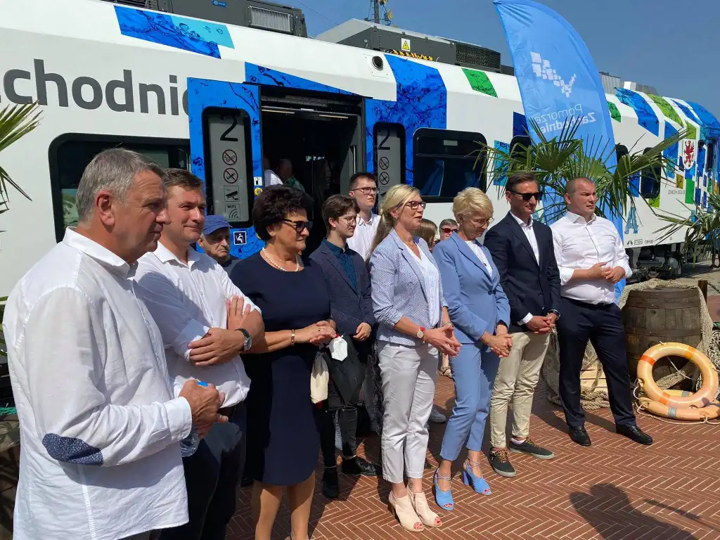 Nowa Hybryda Newagu już na Zachodniopomorskich torach