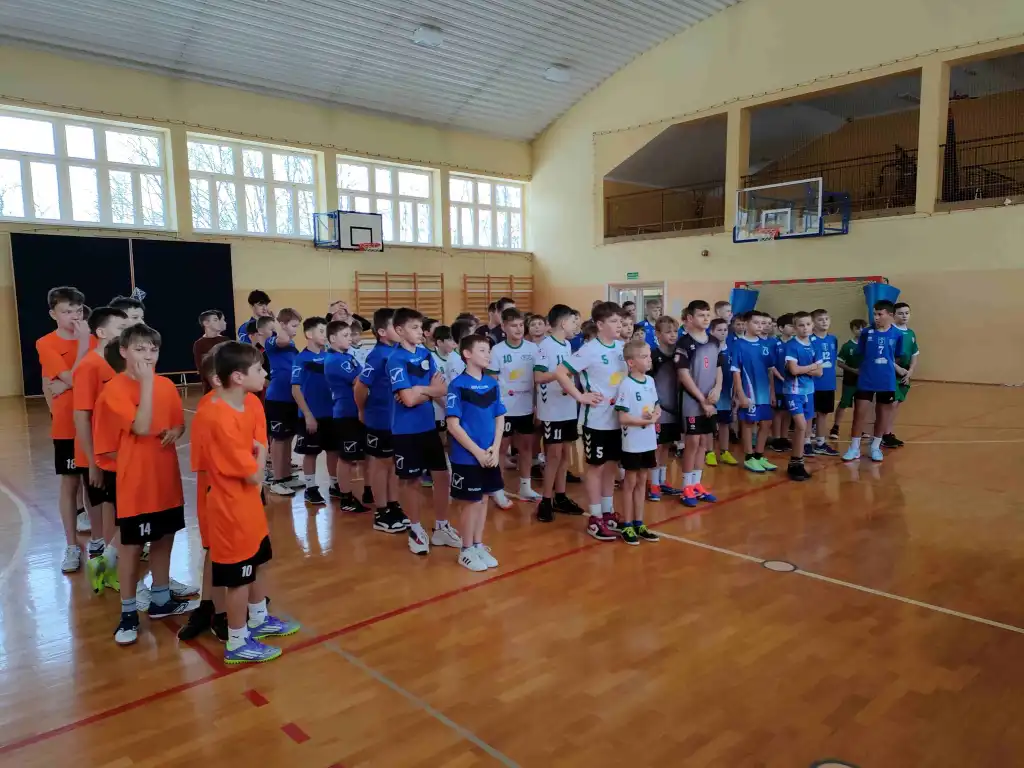 Sportowe emocje w Binarowej. Za nami gminne mistrzostwa w koszykówce
