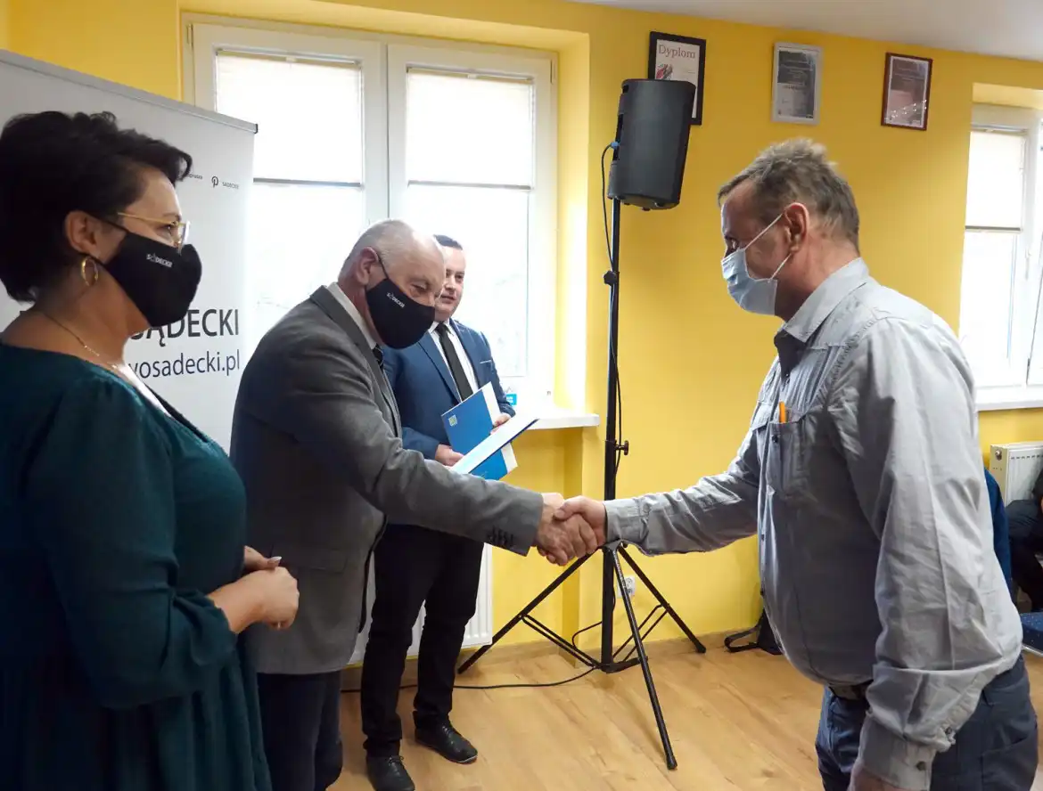 Powiat nowosądecki: Nie słabnie popularność szkółek ginących zawodów