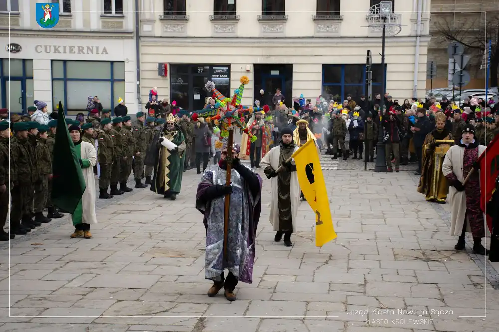 Orszak Trzech Króli już po raz dziesiąty przeszedł ulicami Nowego Sącza