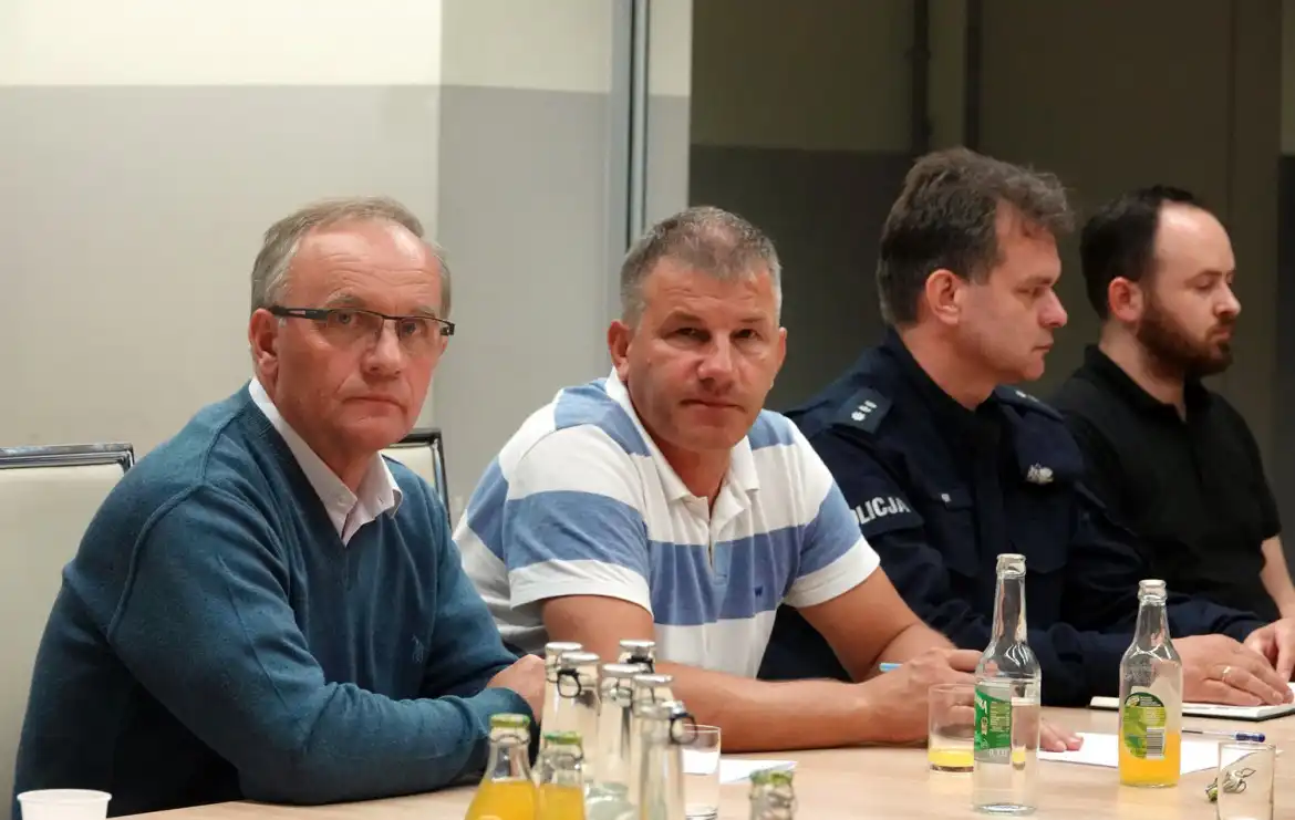 Trąba powietrzna w powiecie nowosądeckim: w Mogilnie odbyło się posiedzenie sztabu kryzysowego