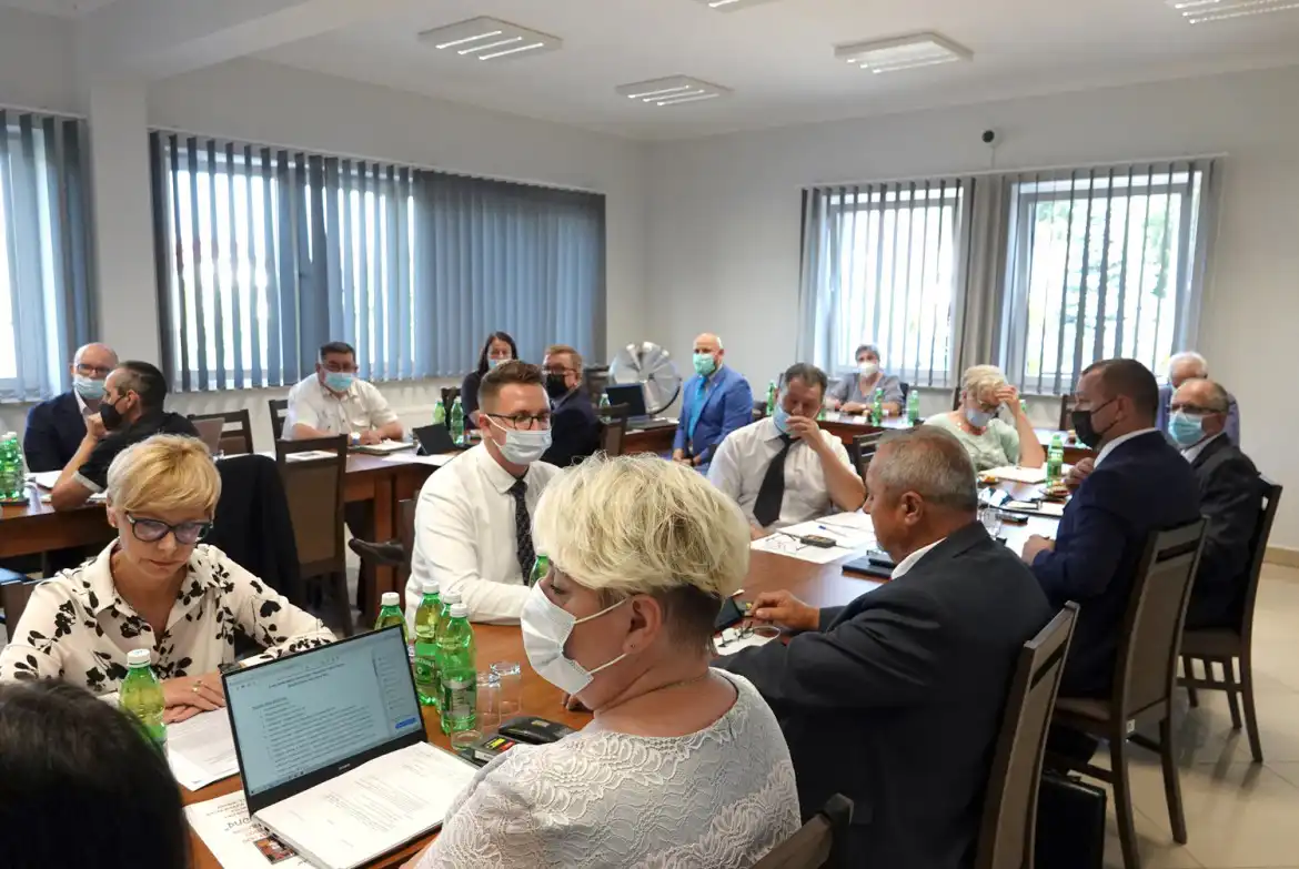 O inwestycjach powiatu nowosądeckiego na sesji gminy Grybów