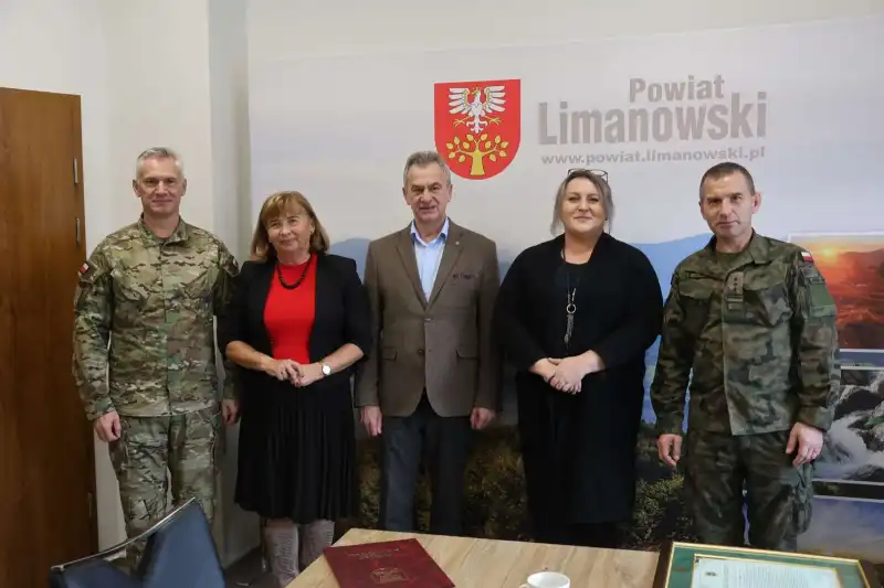 Zmiana dowódcy 11. MBOT. Pułkownik Tomasz Łysek przejął dowodzenie od Pułkownika Marcina Siudzińskiego
