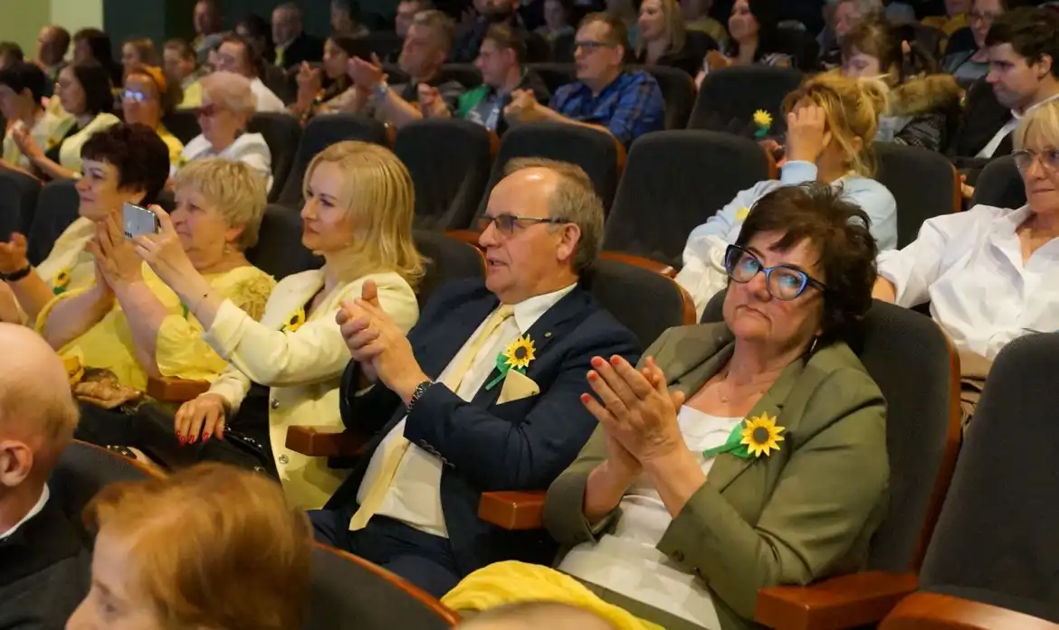 III Przegląd Twórczości Osób Niepełnosprawnych "Kolory Naszego Życia-Żółty"