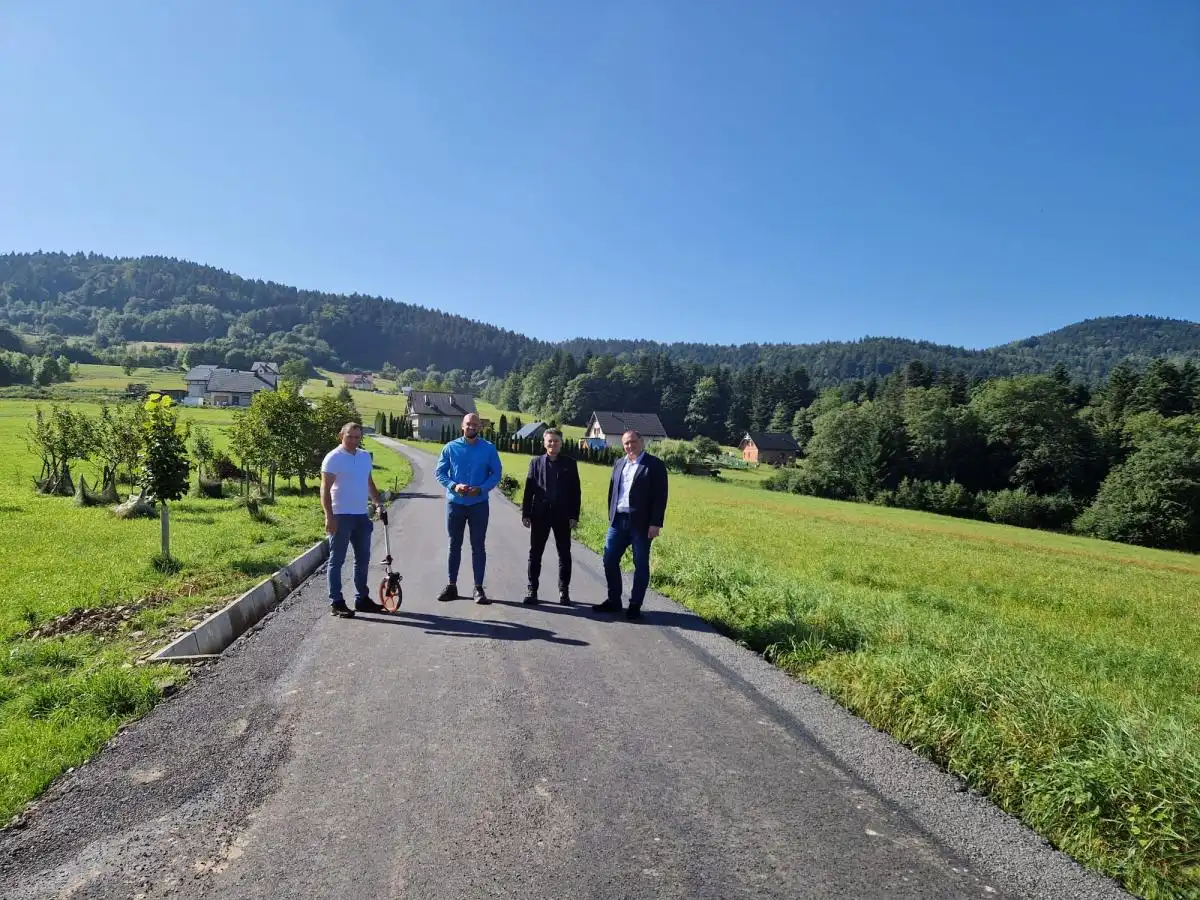 W Gminie Kamionka Wielka zakończył się remont kilkunastu dróg, w tym rolniczych i gminnych