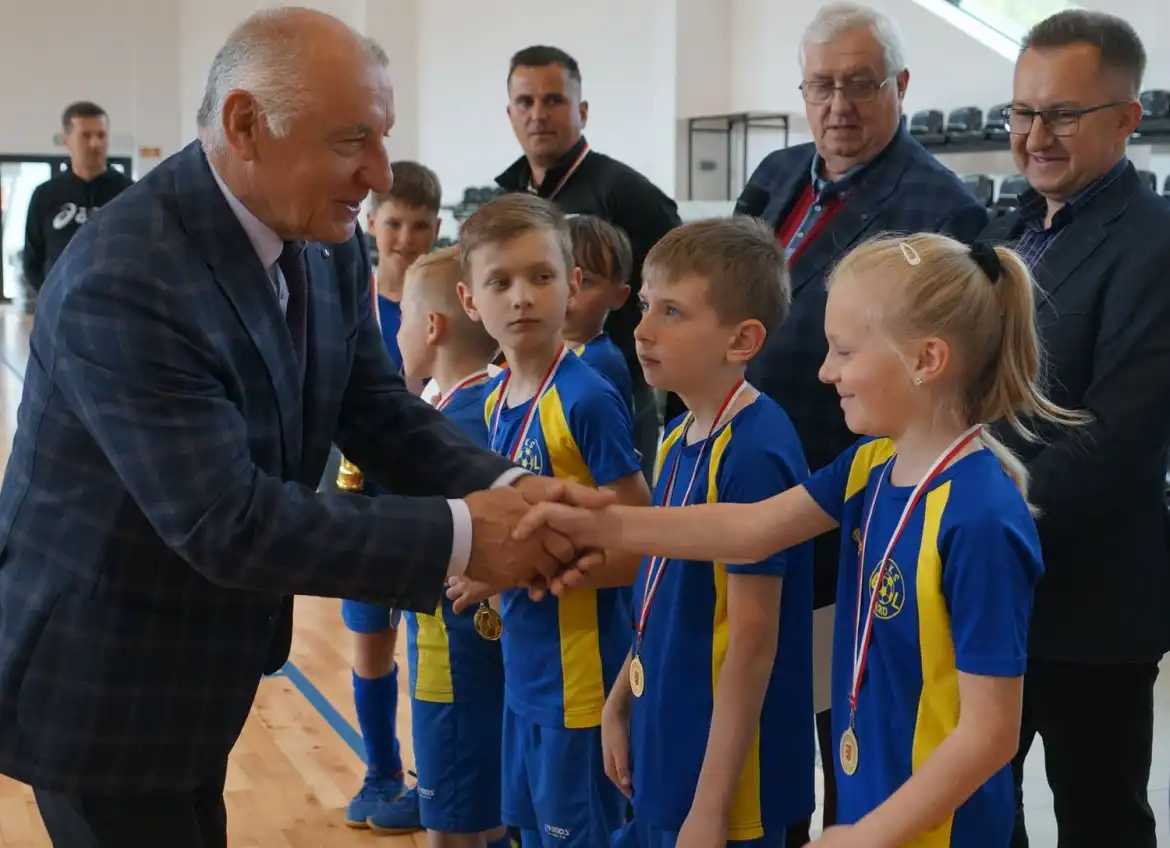 Młodzi piłkarze walczyli o Puchar Starosty Nowosądeckiego