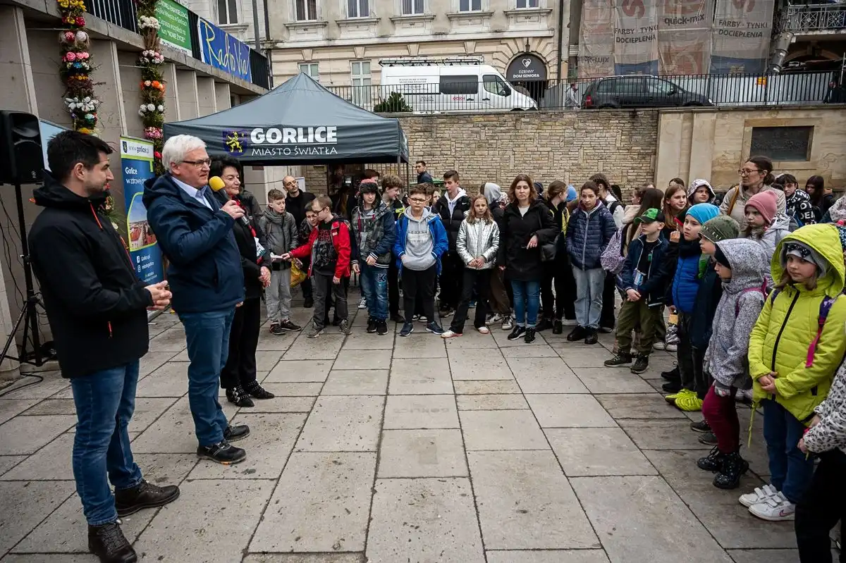 Uczniowie z gorlickich szkół posprzątali miasto