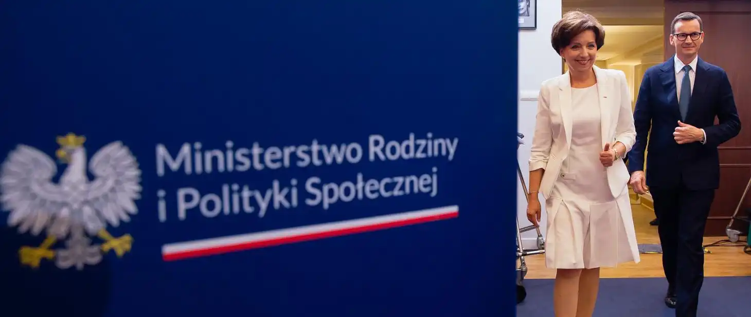 od 1 stycznia płaca minimalna wyniesie 4242 zł