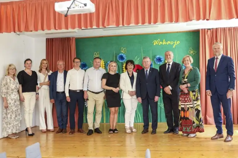 Edukacja z misją. Wizyty komisji sejmiku w Rabce-Zdroju i Mszanie Dolnej