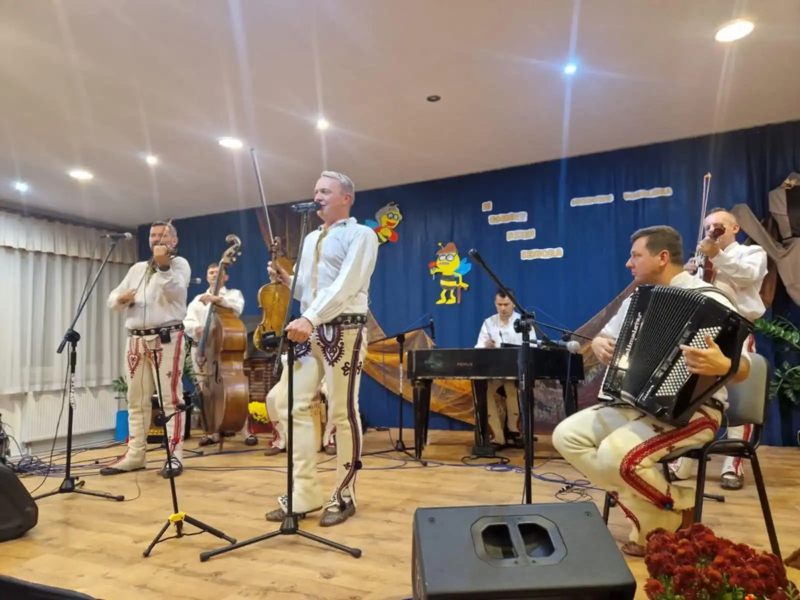 Seniorzy łączą pokolenia. Radosny Dzień Seniora w Łabowej