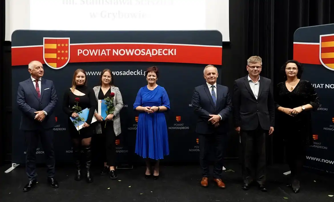 125 tysięcy złotych dla zdolnych uczniów ze szkół prowadzonych przez powiat nowosądecki