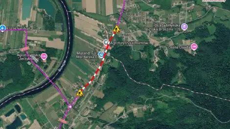 Budują nowy chodnik przy drodze powiatowej. Przez kilka miesięcy będzie ruch wahadłowy