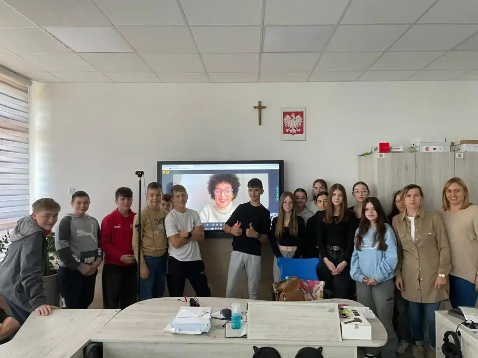 "Native speaker w każdej szkole". Innowacja pedagogiczna w Zespole Szkolno-Przedszkolnym w Strzeszynie