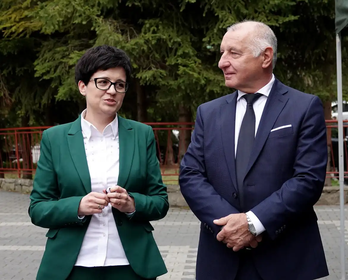 Kilkuset uczniów klas ósmych na Dniach Otwartych Zespół Szkół w Marcinkowicach