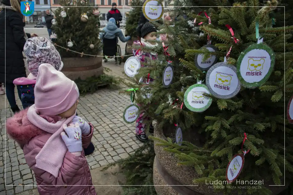 Na płycie nowosądeckiego rynku zrobiło się świątecznie