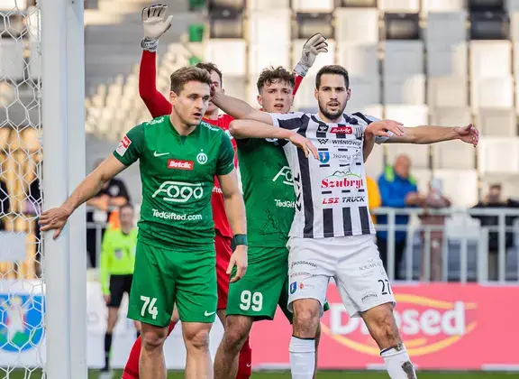 Koniec przygody w Nowym Sączu: Kubista żegna się z Sandecją