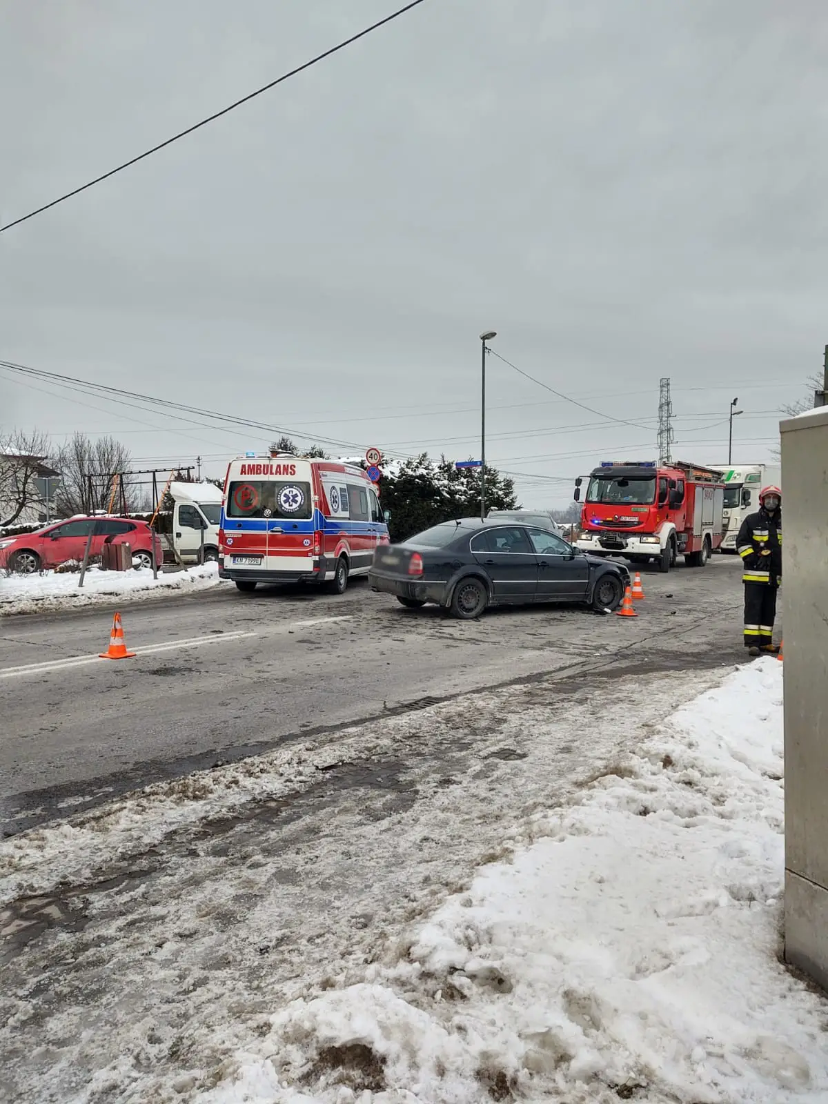 Kraksa na ul. Nawojowskiej w Nowym Sączu. Wśród pasażerów były dzieci
