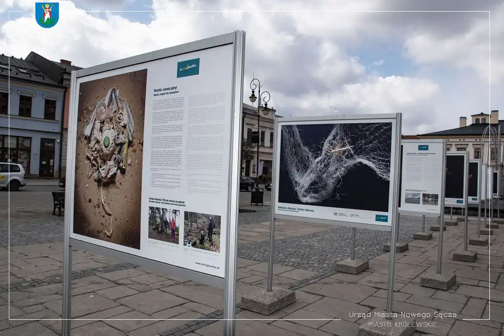 Na nowosądeckim rynku można obejrzeć proekologiczną wystawę fotograficzną