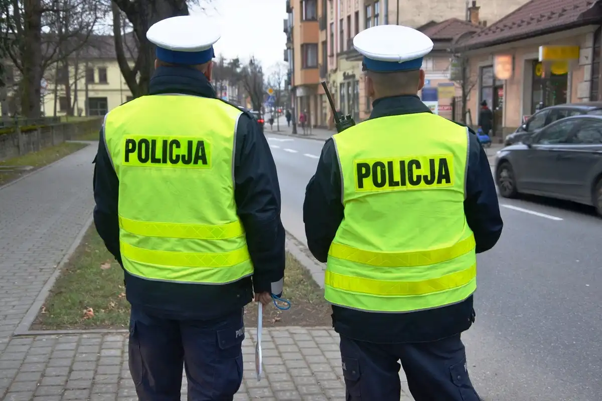 Wzmożone działania sądeckiej Policji. Mundurowi radzą jak bezpiecznie spędzić Święta Wielkanocne