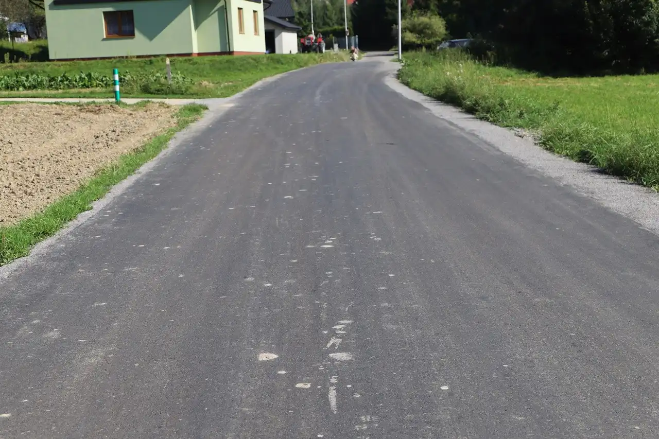W Gminie Limanowa zmodernizowano kolejne odcinki dróg
