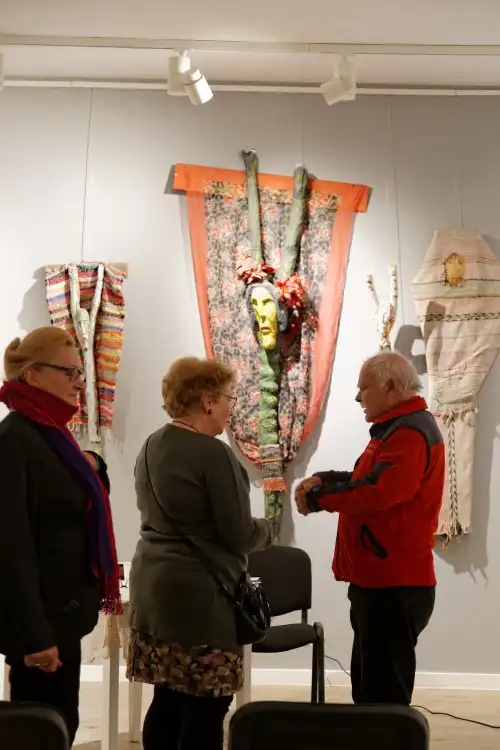 Poetyckie spotkanie z Julianem Klamerusem w Muzeum Nikifora