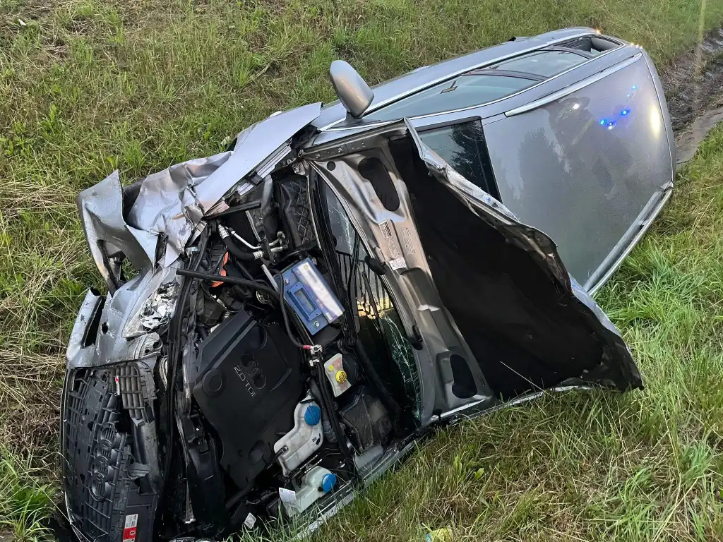 Wypadek w Starym Sączu. Zderzyły się dwa samochody osobowe. Jedna osoba w szpitalu