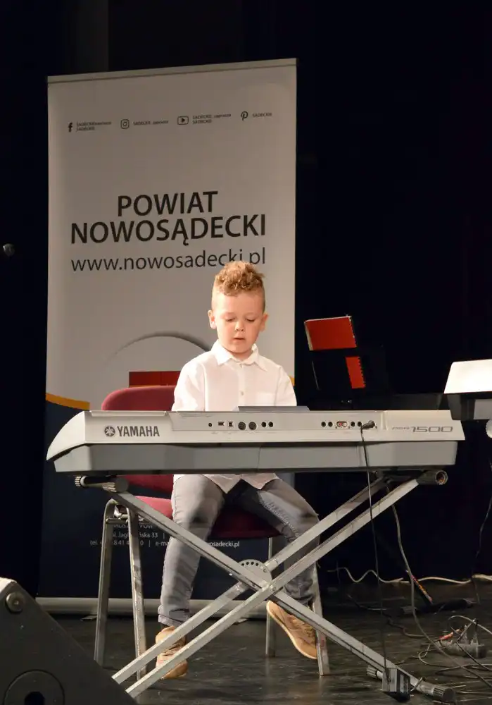 Stary Sącz: XX Powiatowy Konkurs Młodych Muzyków grających na Keyboardzie