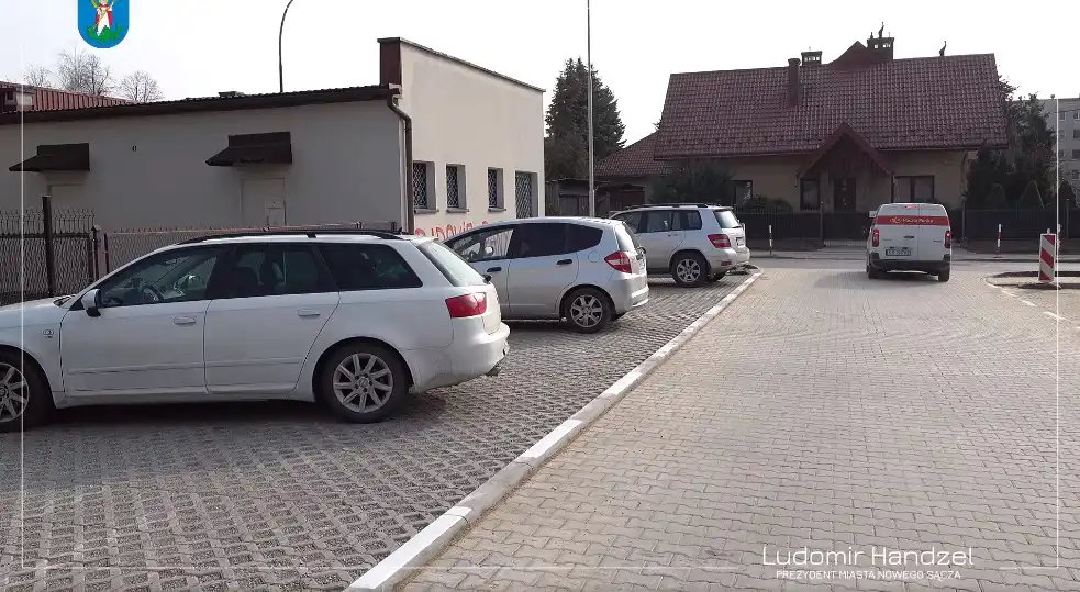 Nowy Sącz: Na Osiedlu Barskie powstało kilkadziesiąt nowych miejsc parkingowych