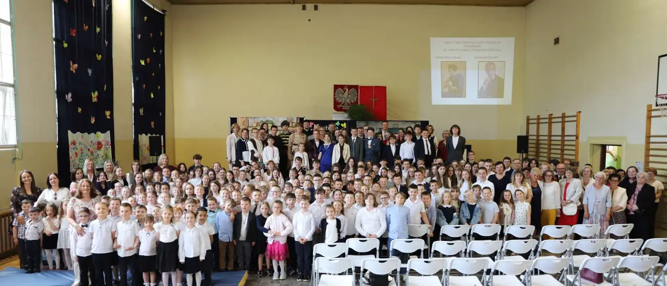 Historia, sztuka i tradycja. Uroczyste obchody w ZSP nr 1 w Limanowej
