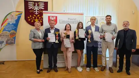 Jedynka nie do pokonania. Triumf w powiatowym współzawodnictwie sportowym