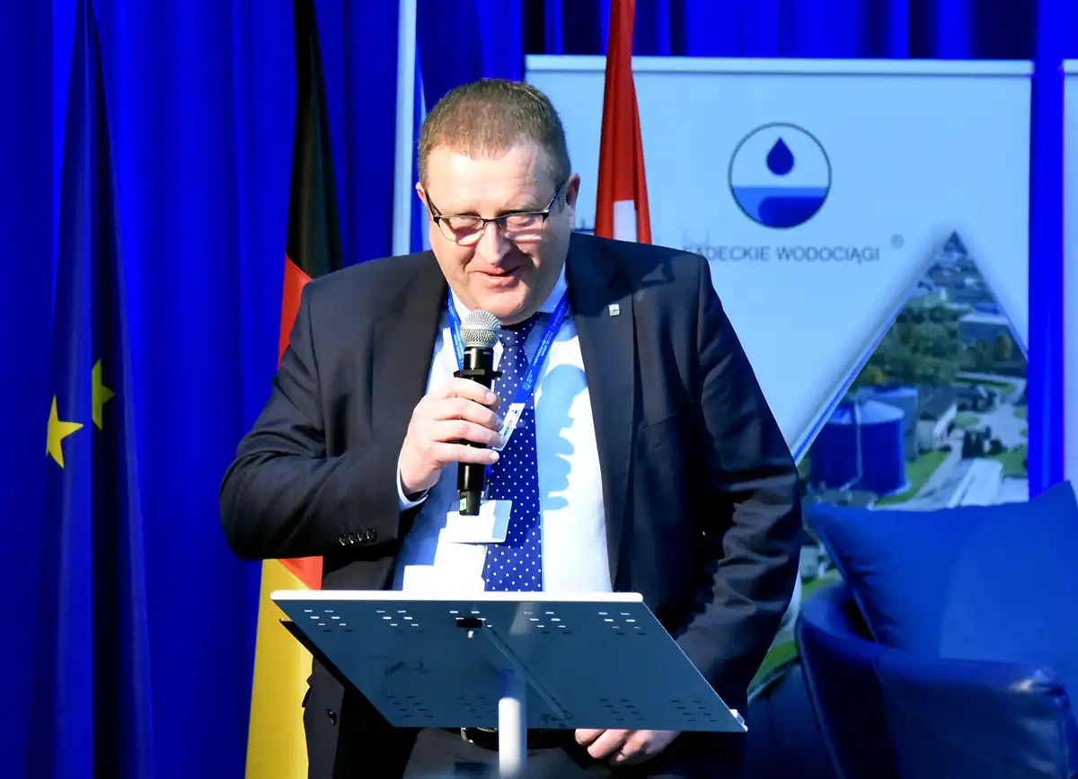 Znani ludzie świata nauki i biznesu na konferencji w Rytrze