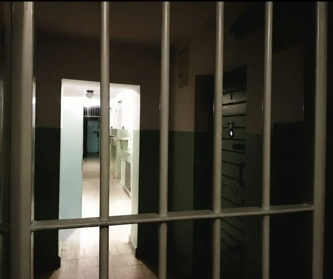 Trzy miesiące aresztu po awanturze w sklepie w Limanowej. 41-latek groził pracownikom i policjantom